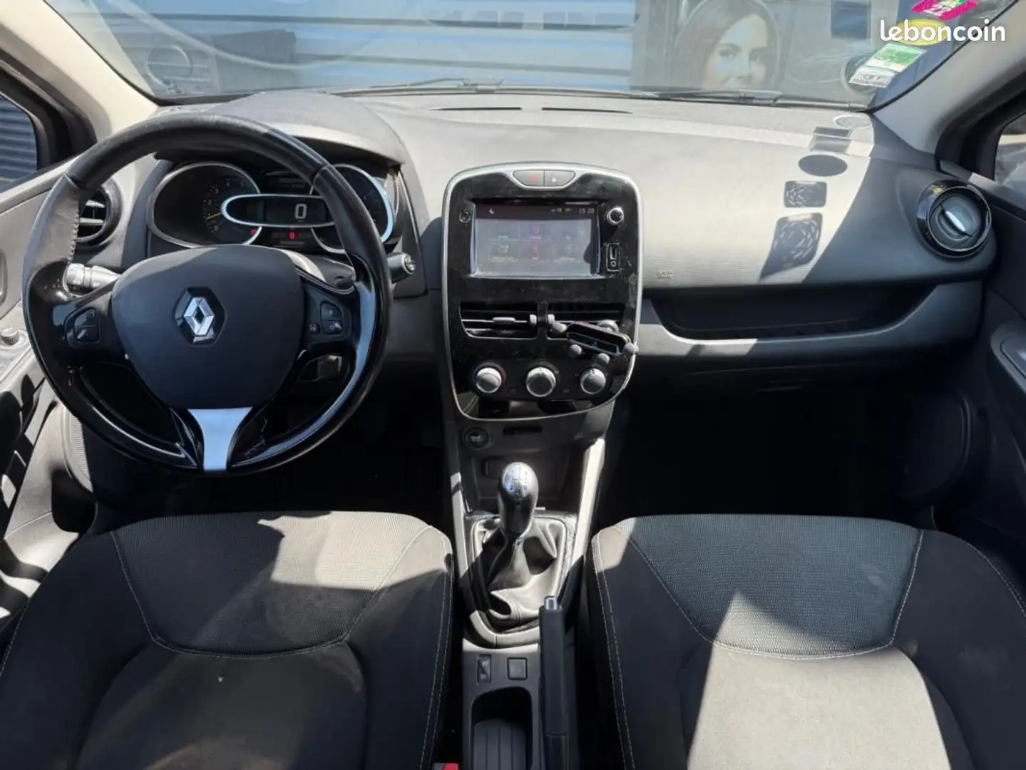 Renault Clio 1.5 DCI 90ch Noir - 2