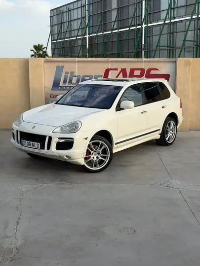 Porsche 2008, foto 2