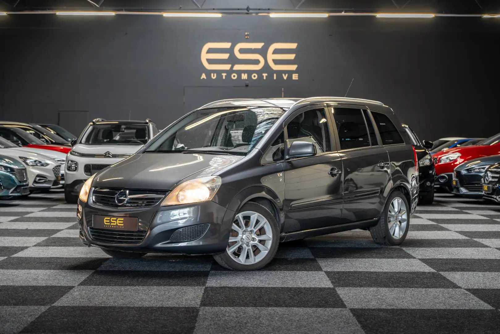 Opel Zafira 1.7 CDTi Selection | Airco | Trekhaak | 7 Persoons Grau - 1