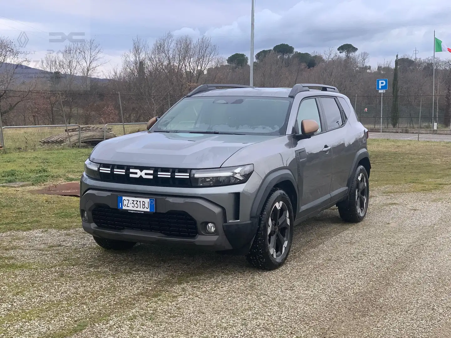 Dacia Duster Duster Hybrid 140 CV Extreme Grau - 1