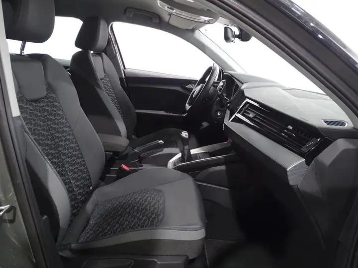 Audi A1 2023, foto 9