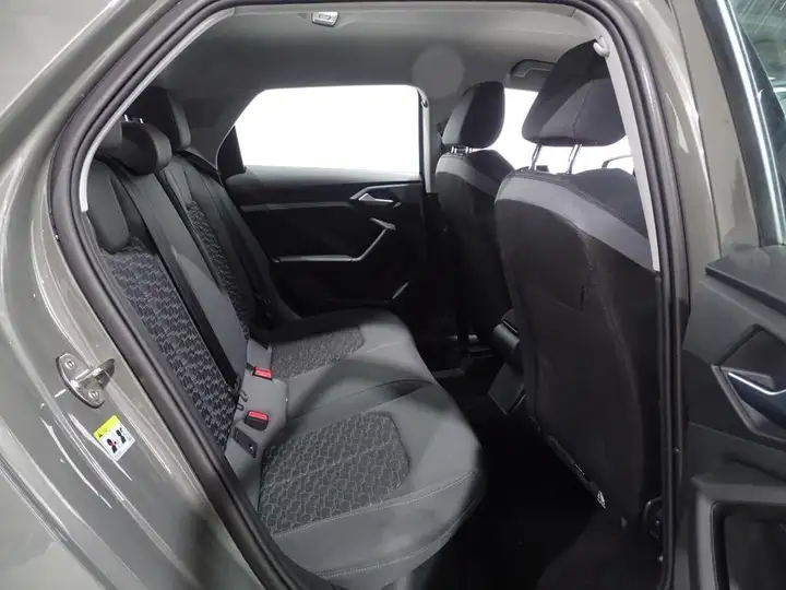 Audi A1 2023, foto 8