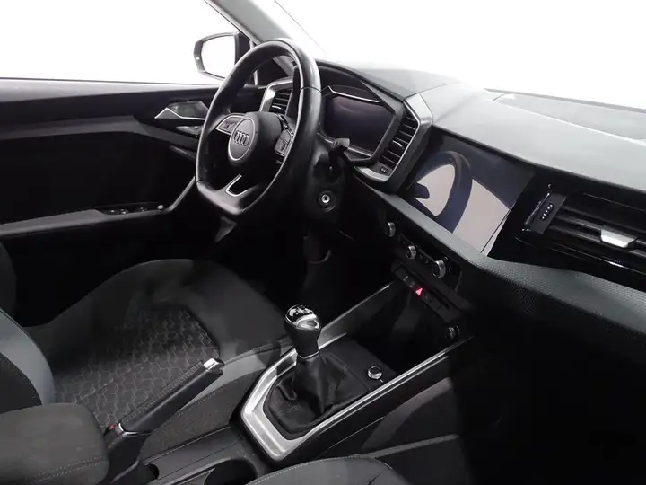 Audi A1 2023, foto 10