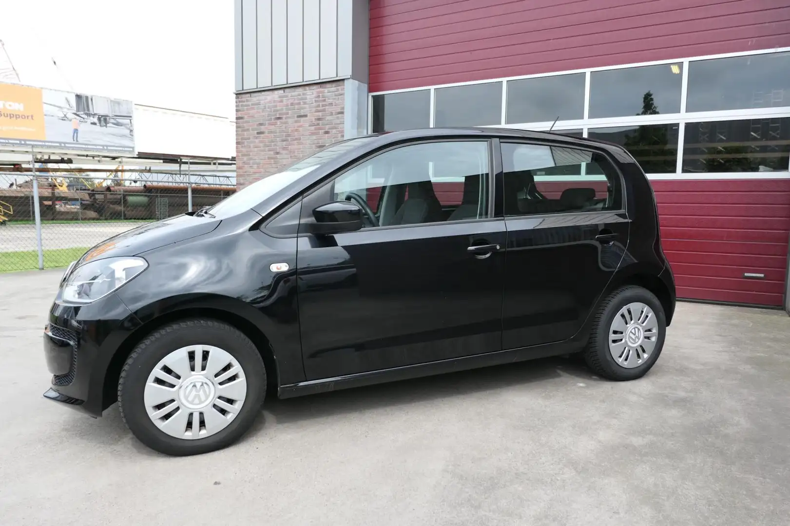 Volkswagen up! 1.0 move up!, 77.000KM!, Automaat, Airco, Rijklaar Zwart - 2