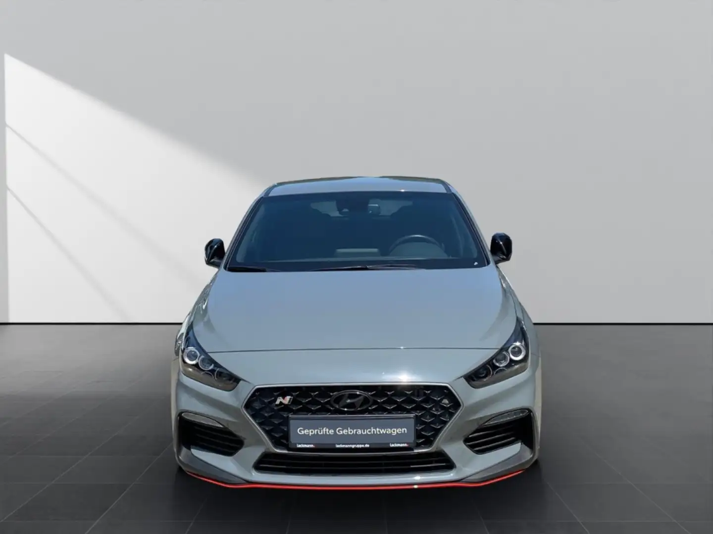 Hyundai i30 2.0 T-GDI Fastback NPerformance*Navi*Komfortp.* Grijs - 2