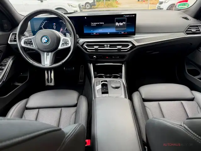 BMW M view 11