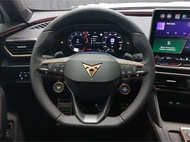 Cupra Formentor view 8