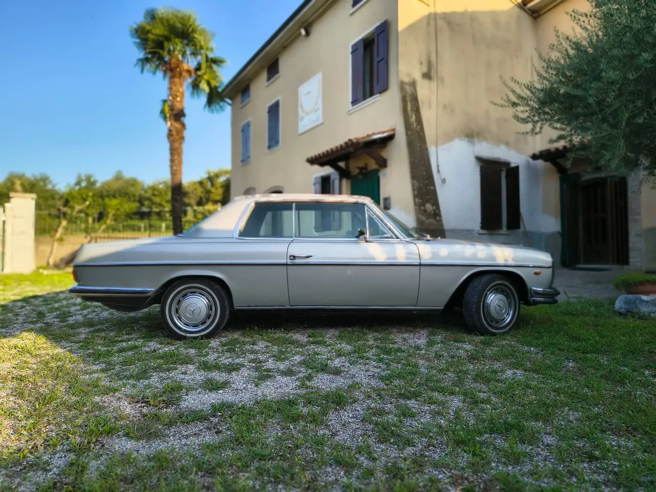 Mercedes-Benz 250 CE (Coupé), foto 3
