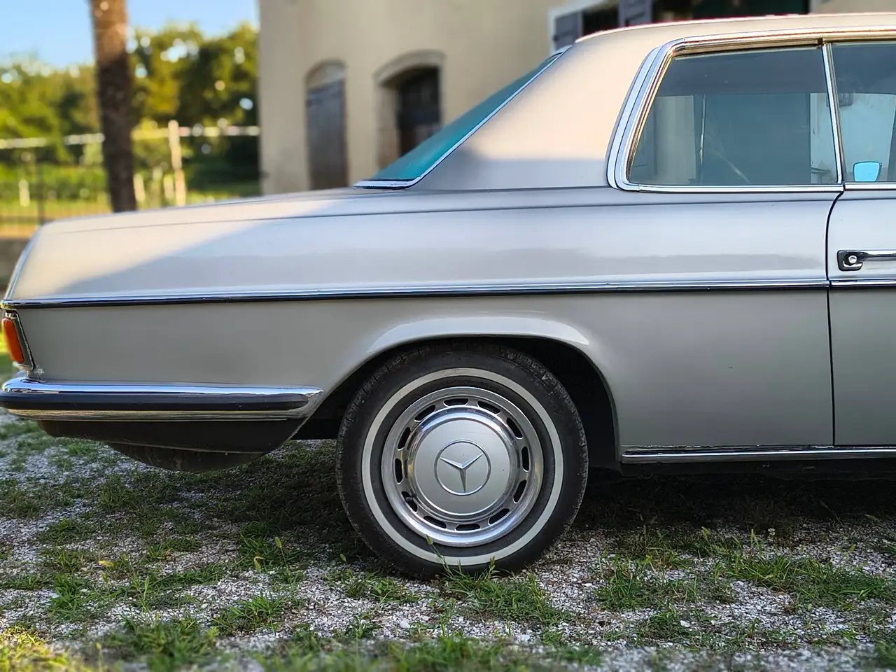 Mercedes-Benz 250 CE (Coupé), foto 2