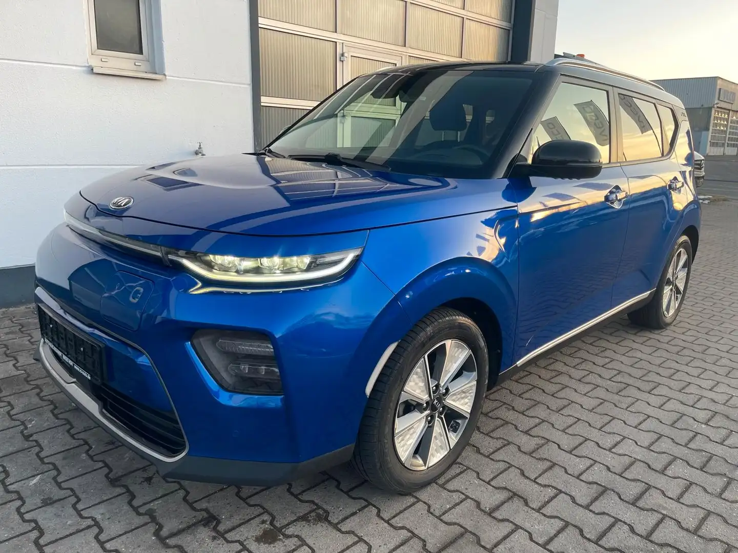 Kia Soul e- Soul Spirit 64KW/NAVI/KAMERA/LED/HEADUP Blau - 1
