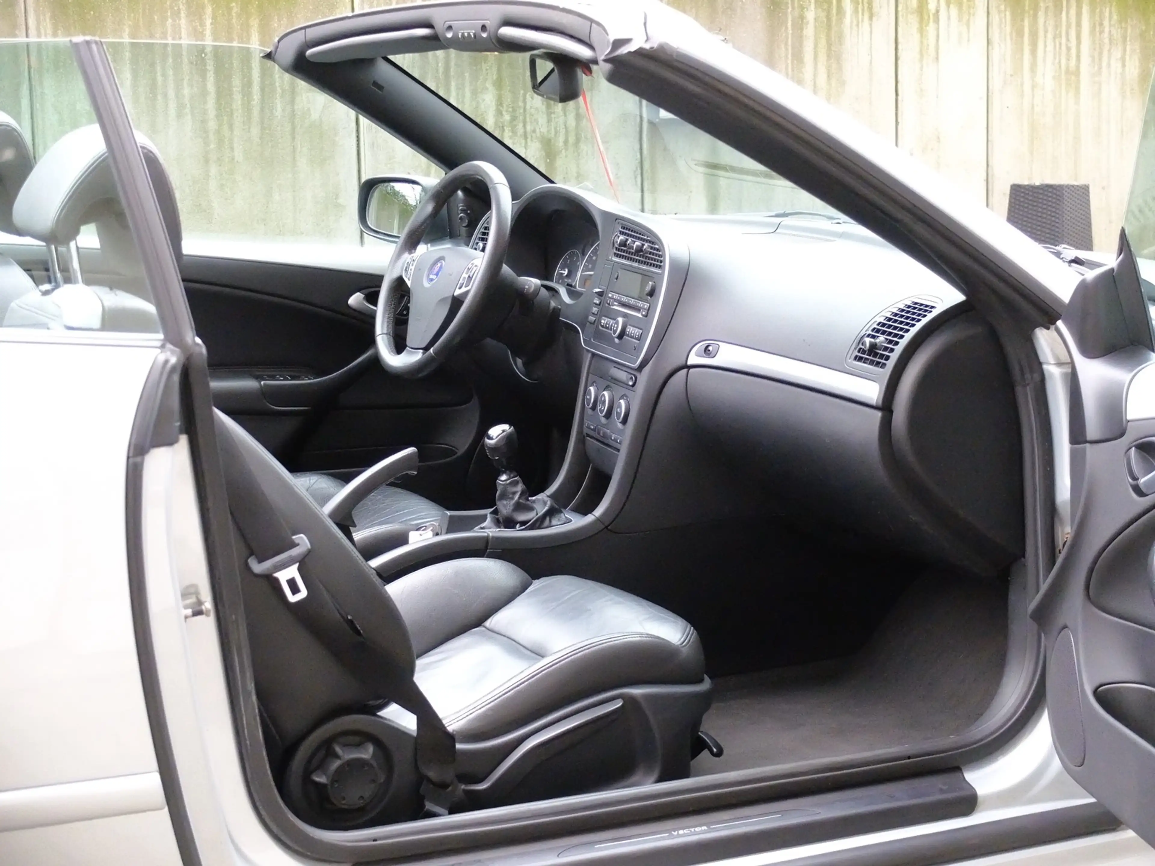 Saab 93 1.9 TiD Cabriolet Vector aus 2.Hand — photo 12