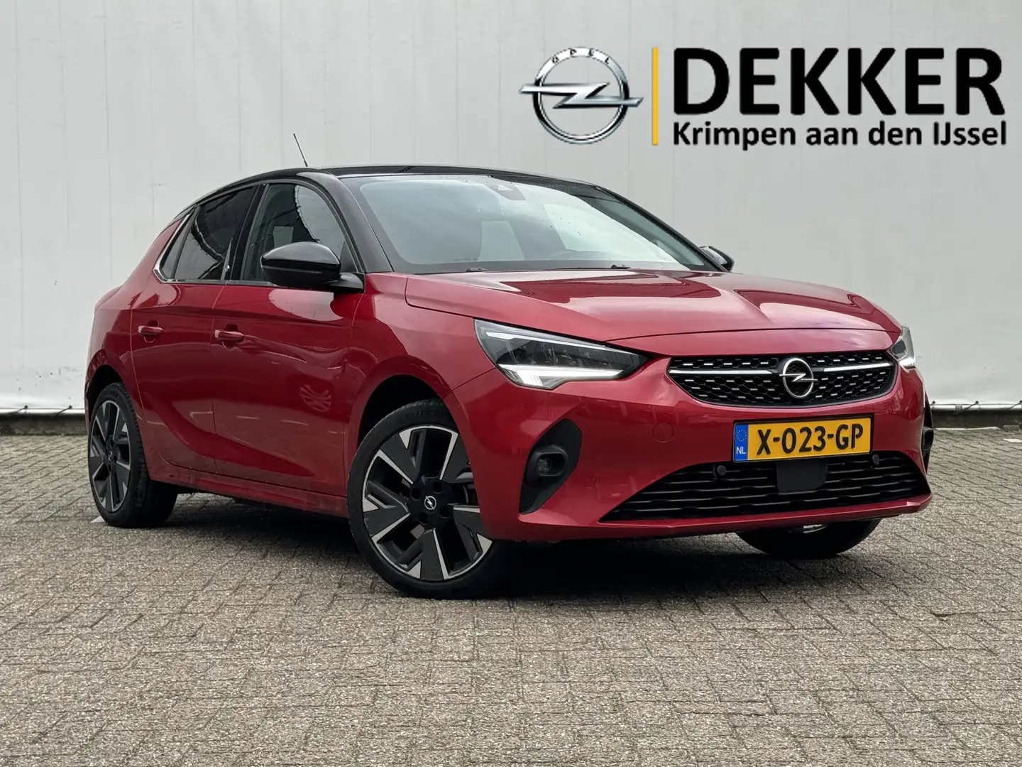 Opel Corsa-e Elegance 50 kWh met Camera, Apple CarPlay, LED, 17 Rouge - 1