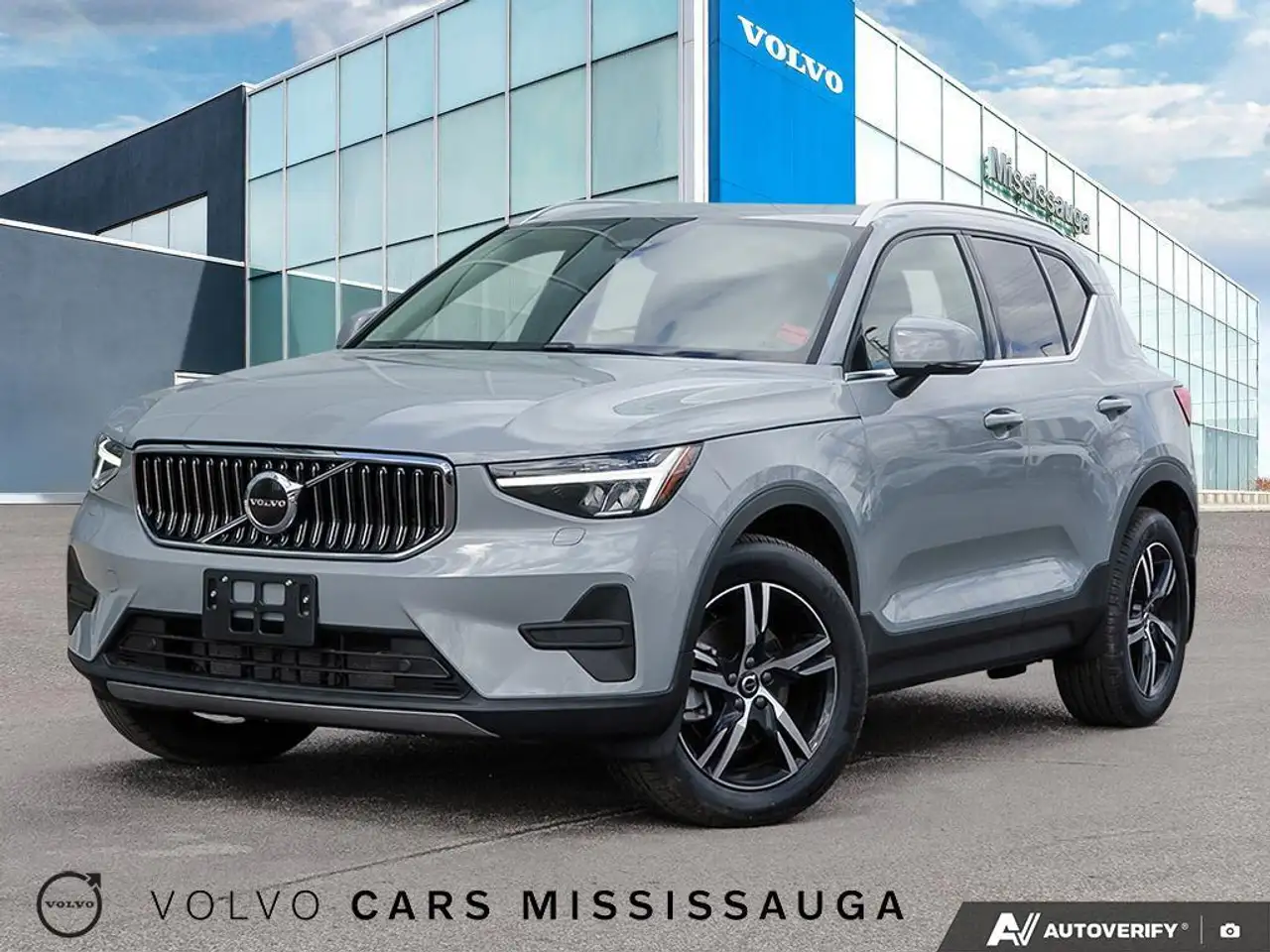 2025 Volvo XC40
