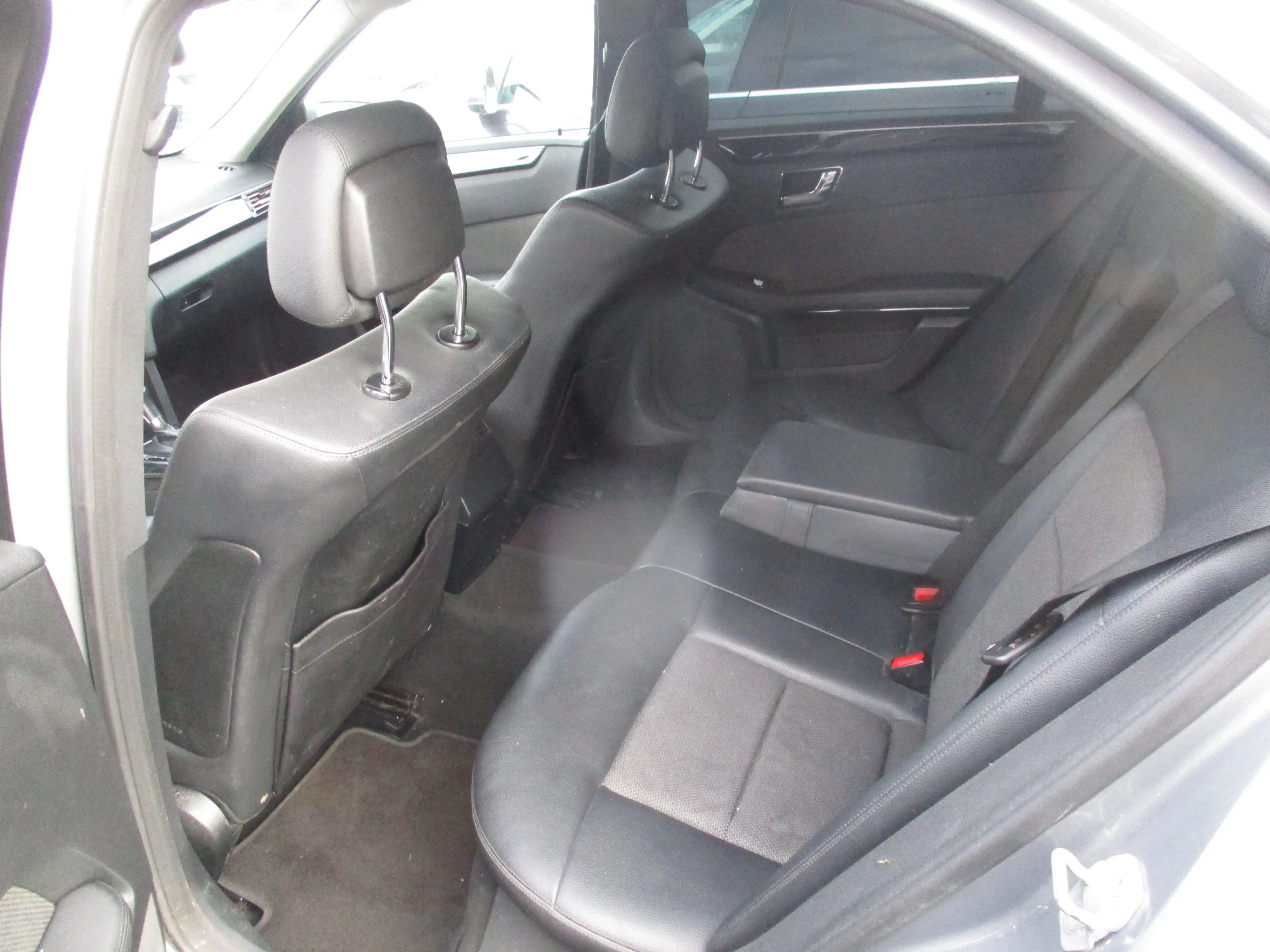 Mercedes-Benz E 250 CDI 4Matic — photo 10