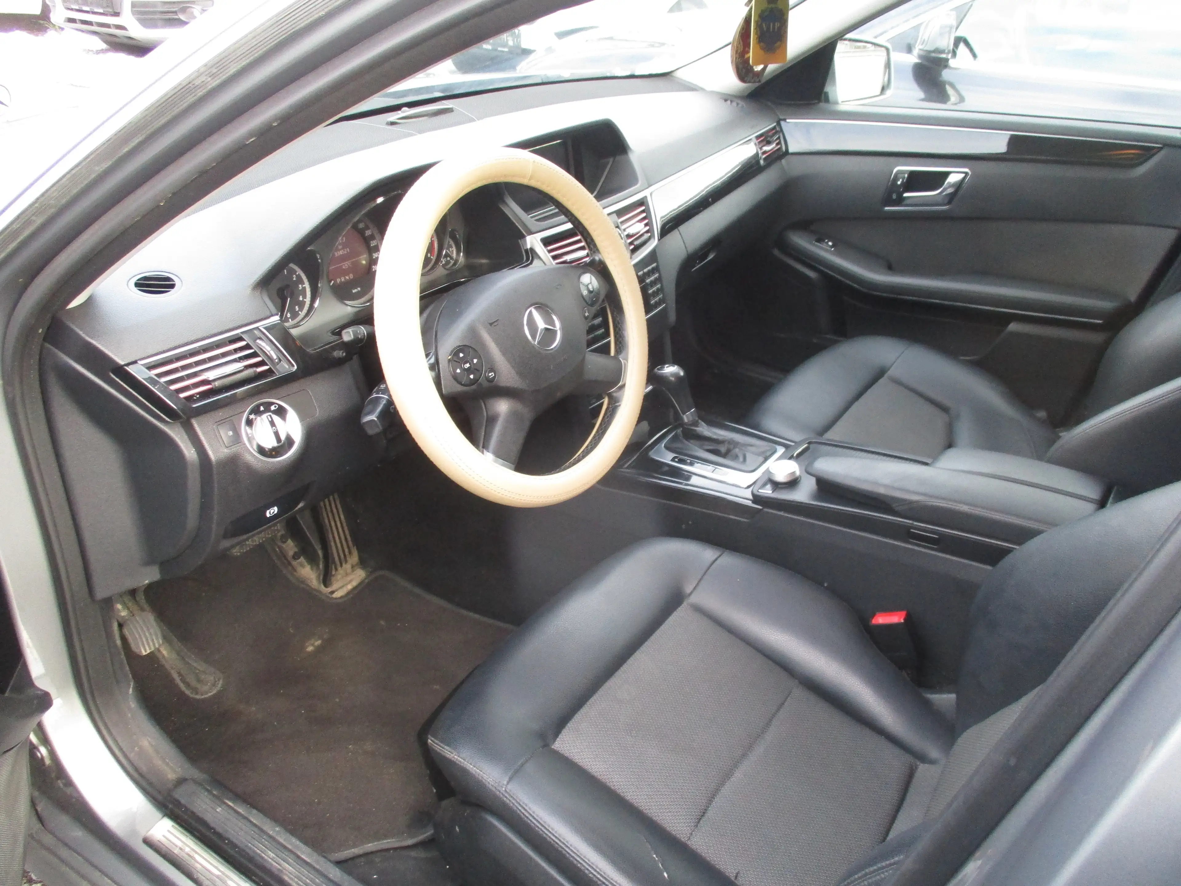 Mercedes-Benz E 250 CDI 4Matic — photo 7