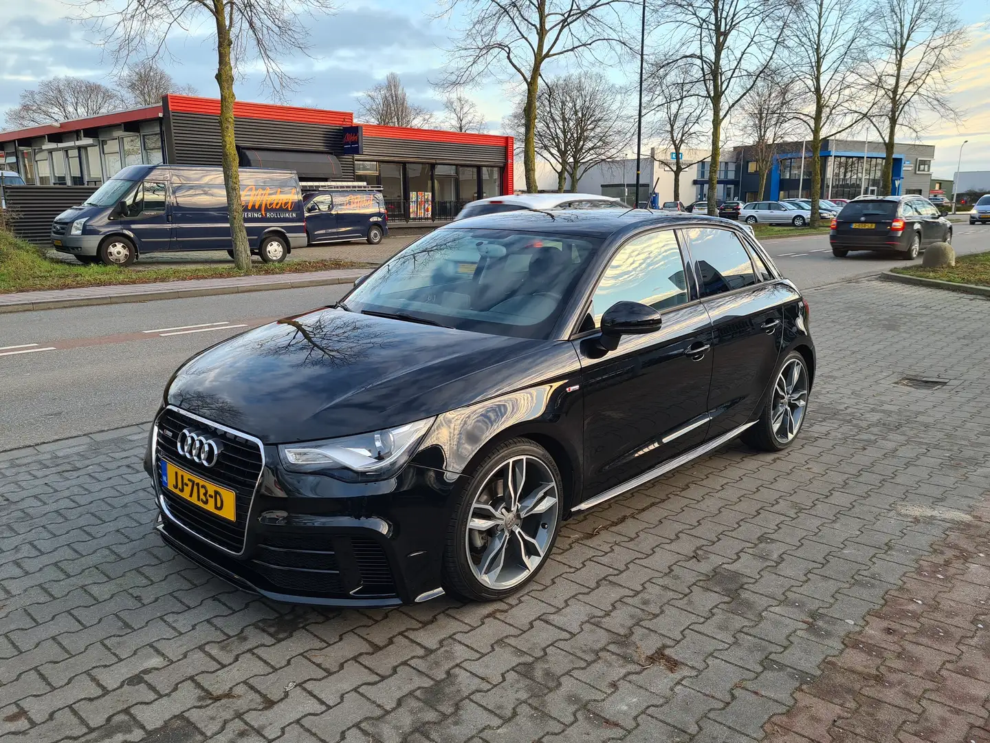 Audi A1 1.4 TFSI Pro Line S Zwart - 2