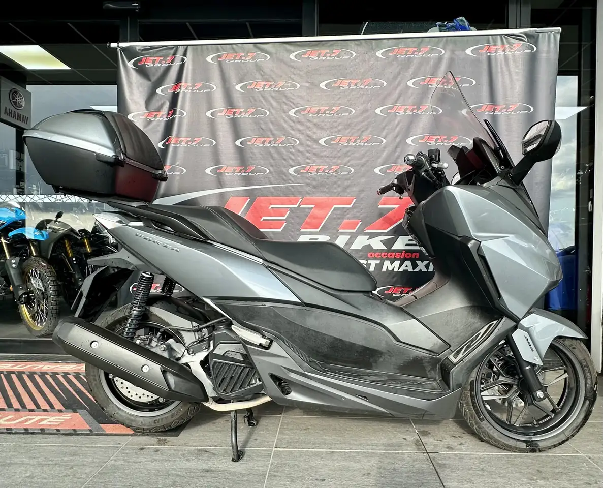 Honda Forza 125