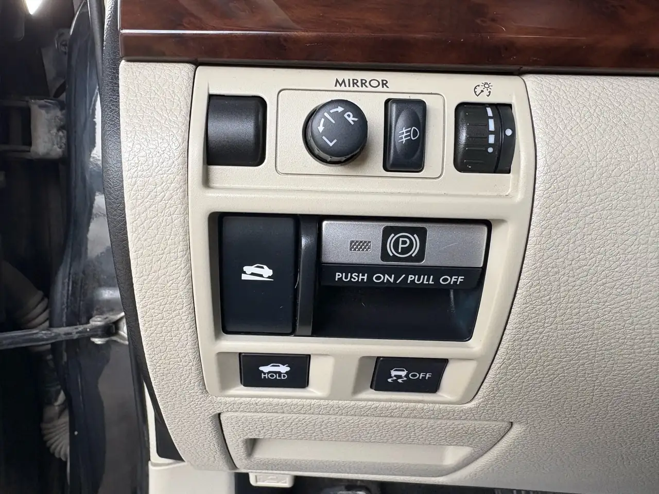 Subaru Legacy снимка Subaru Legacy