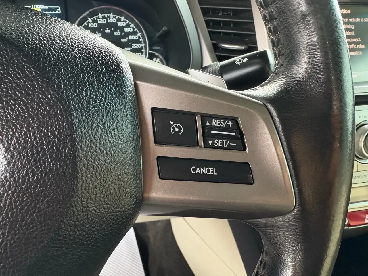 Subaru Legacy снимка Subaru Legacy