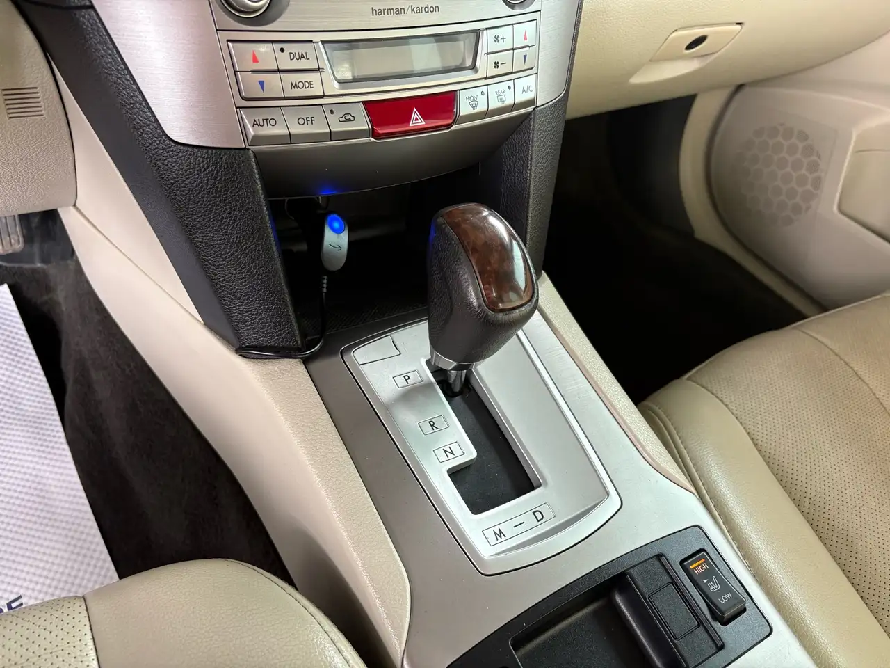 Subaru Legacy снимка Subaru Legacy