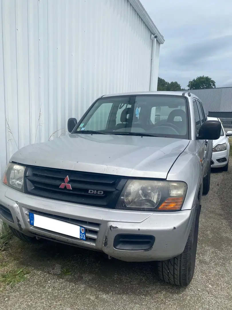 Mitsubishi Pajero Pajero 3.2 DI-D Classic Срібний - 1