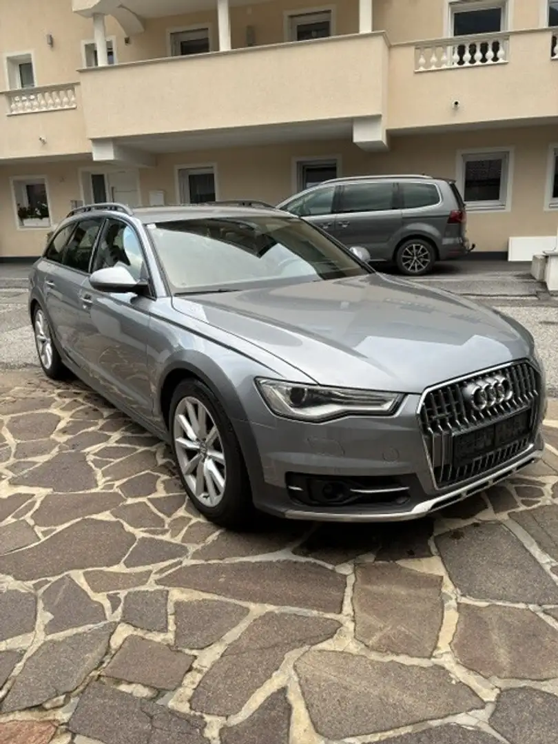 Audi A6 allroad 3.0 TDI quattro (160 kW) Grau - 2