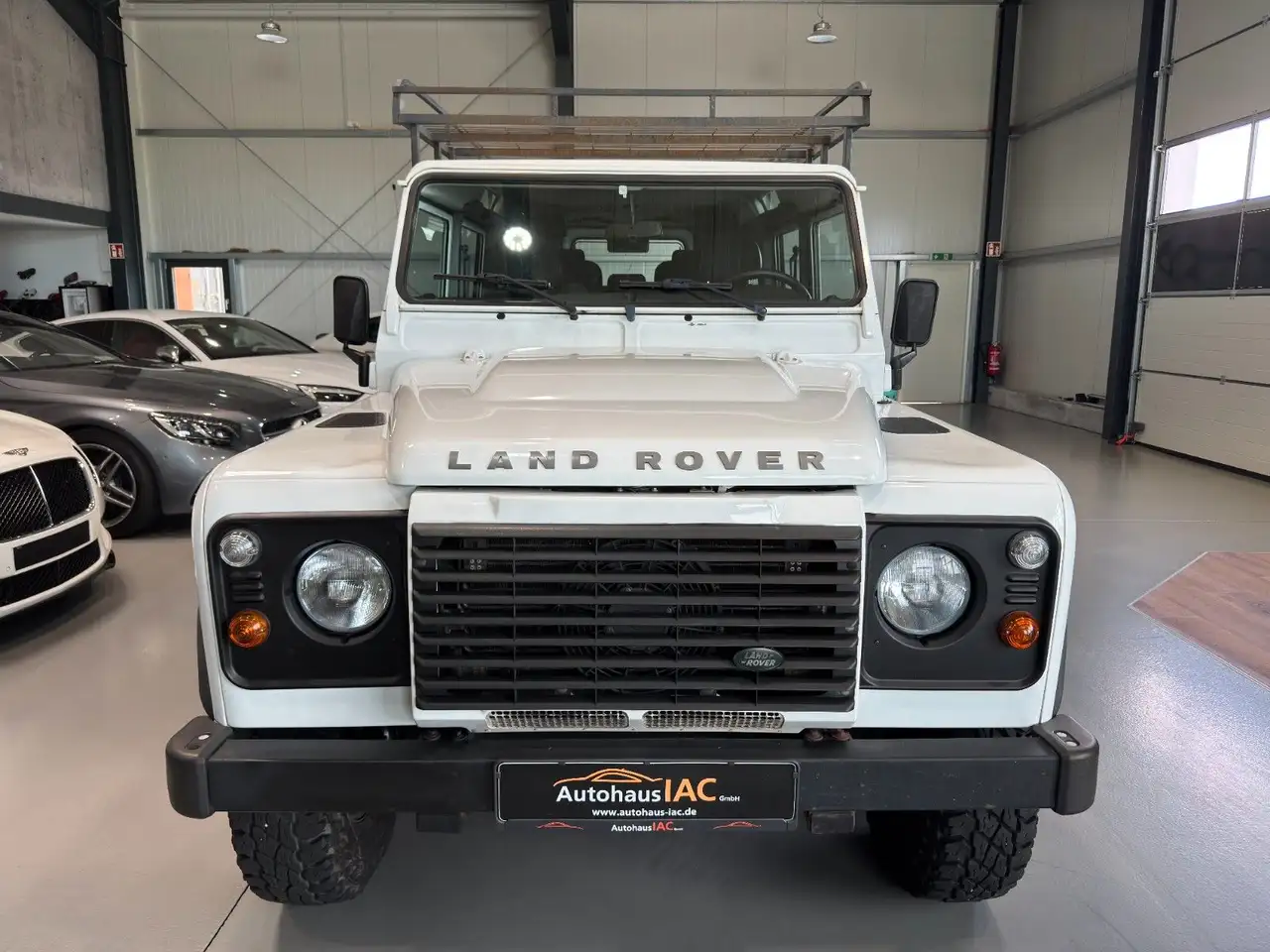 LAND ROVER DEFENDER 110 E STATION WAGON 122CH - 4X4 - BVM - 144.380 KMS