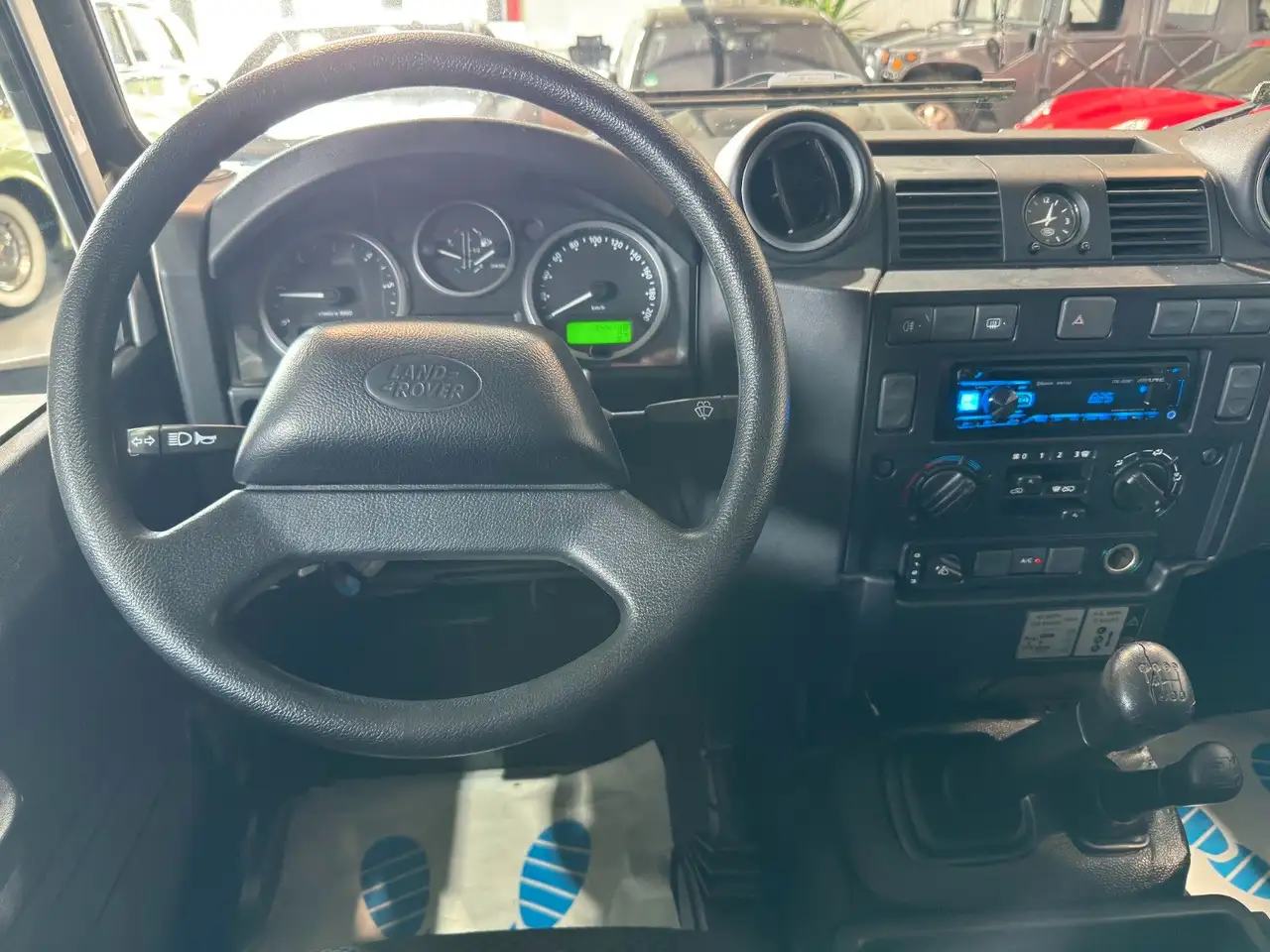 LAND ROVER DEFENDER 110 E STATION WAGON 122CH - 4X4 - BVM - 144.380 KMS