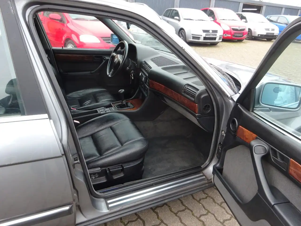BMW 730 i e32 Schalter Tüv neu!!! Klima Leder Alu, foto 12