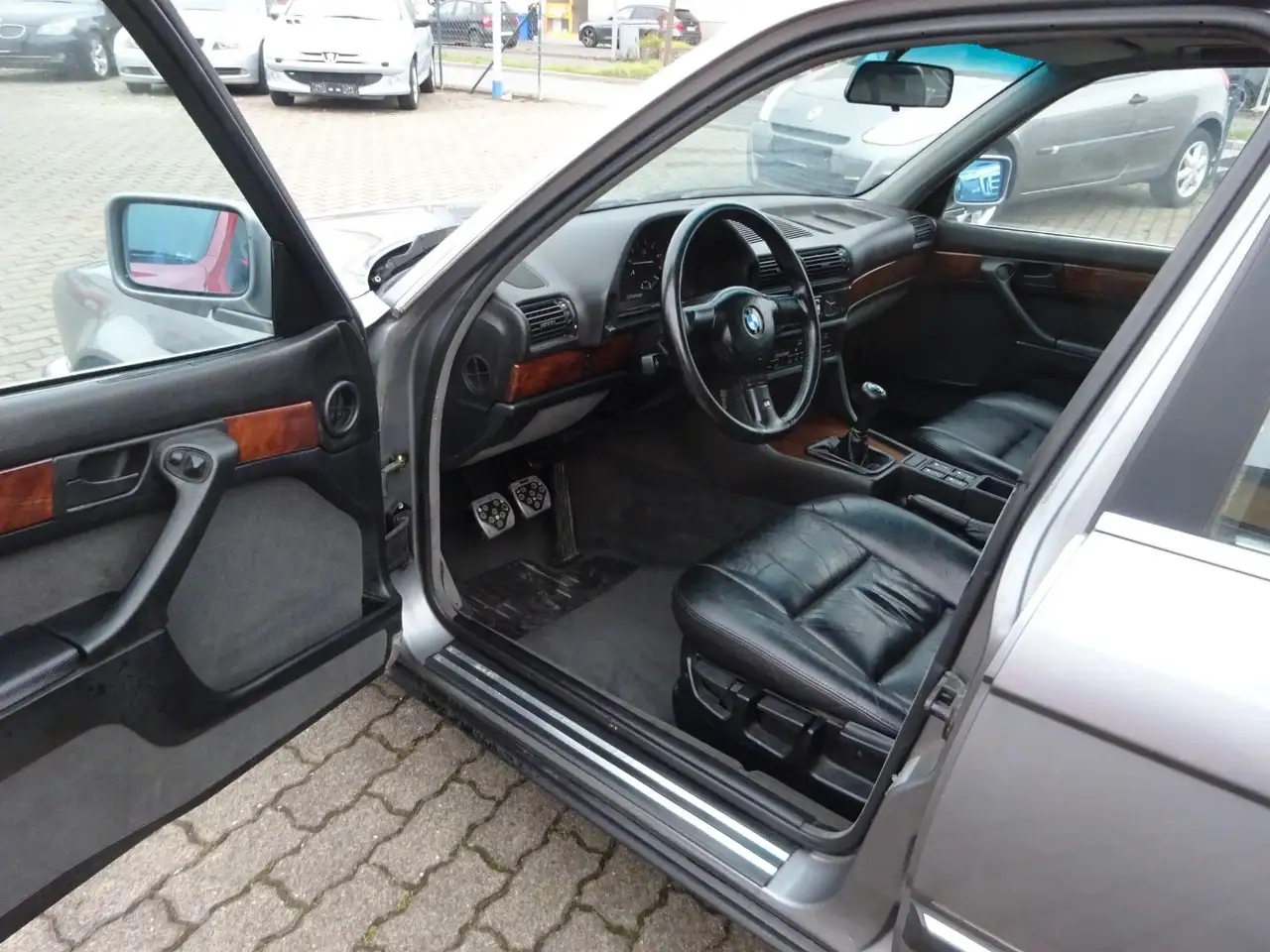 BMW 730 i e32 Schalter Tüv neu!!! Klima Leder Alu, foto 11