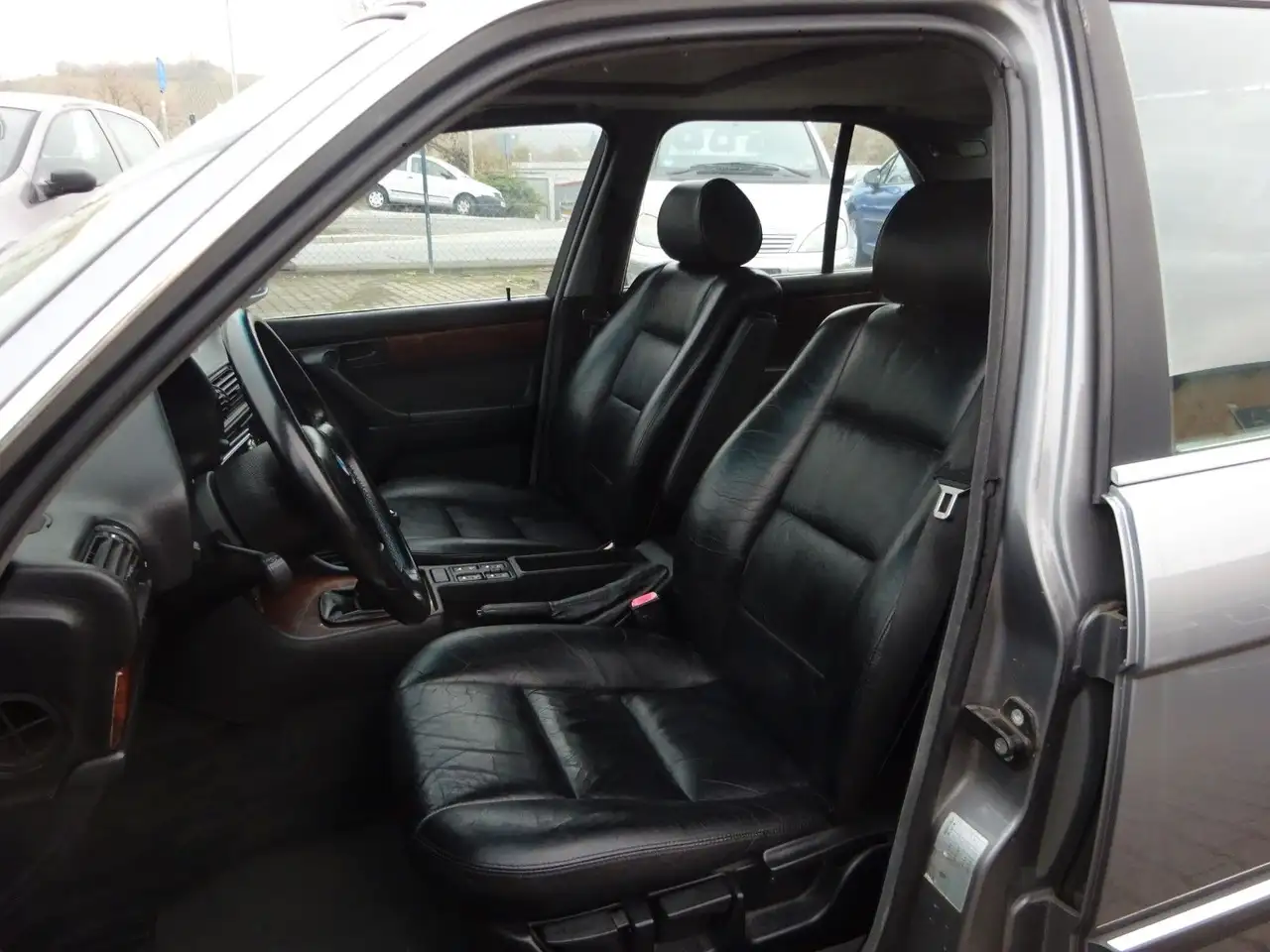 BMW 730 i e32 Schalter Tüv neu!!! Klima Leder Alu, foto 10