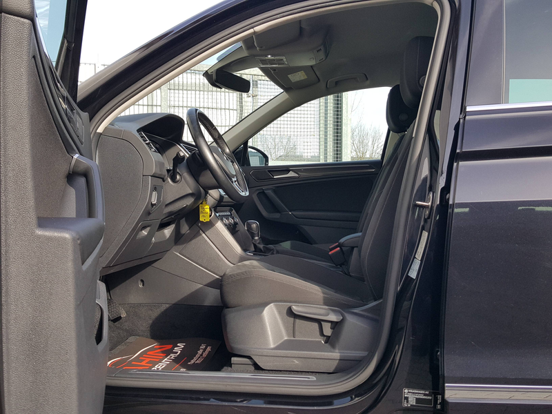 Volkswagen Tiguan 2.0 TDI DSG R-Line Highline 4Motion — photo 9
