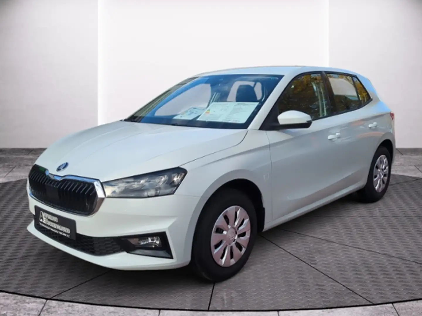 Skoda Fabia 1.0 MPI Essence KLIMA SITZHZG PDC Weiß - 2