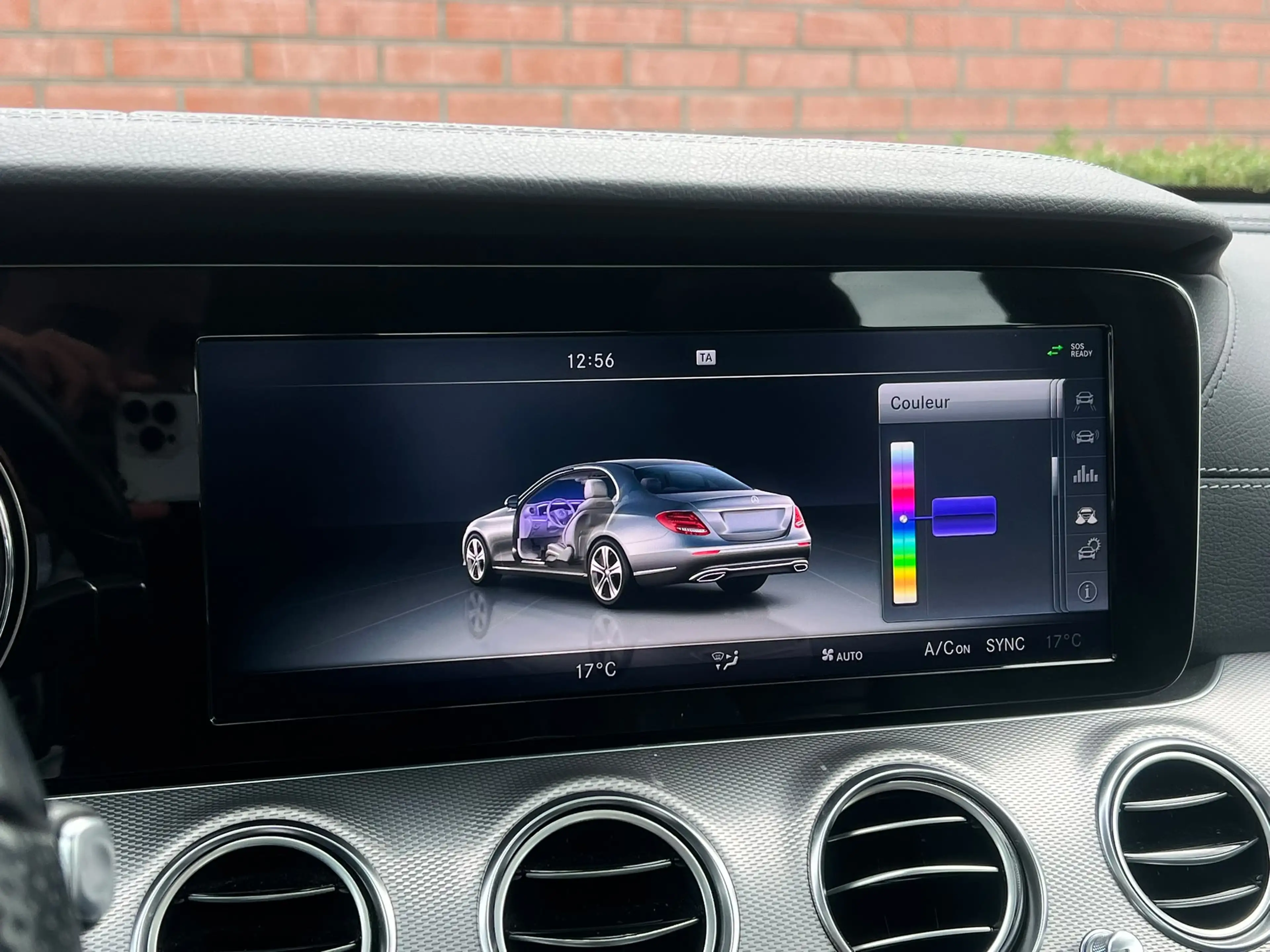 Mercedes-Benz E 220 38.735 KM !!!! - PACK AMG - PACK LUMIERE - AUTOMATIQUE — photo 13