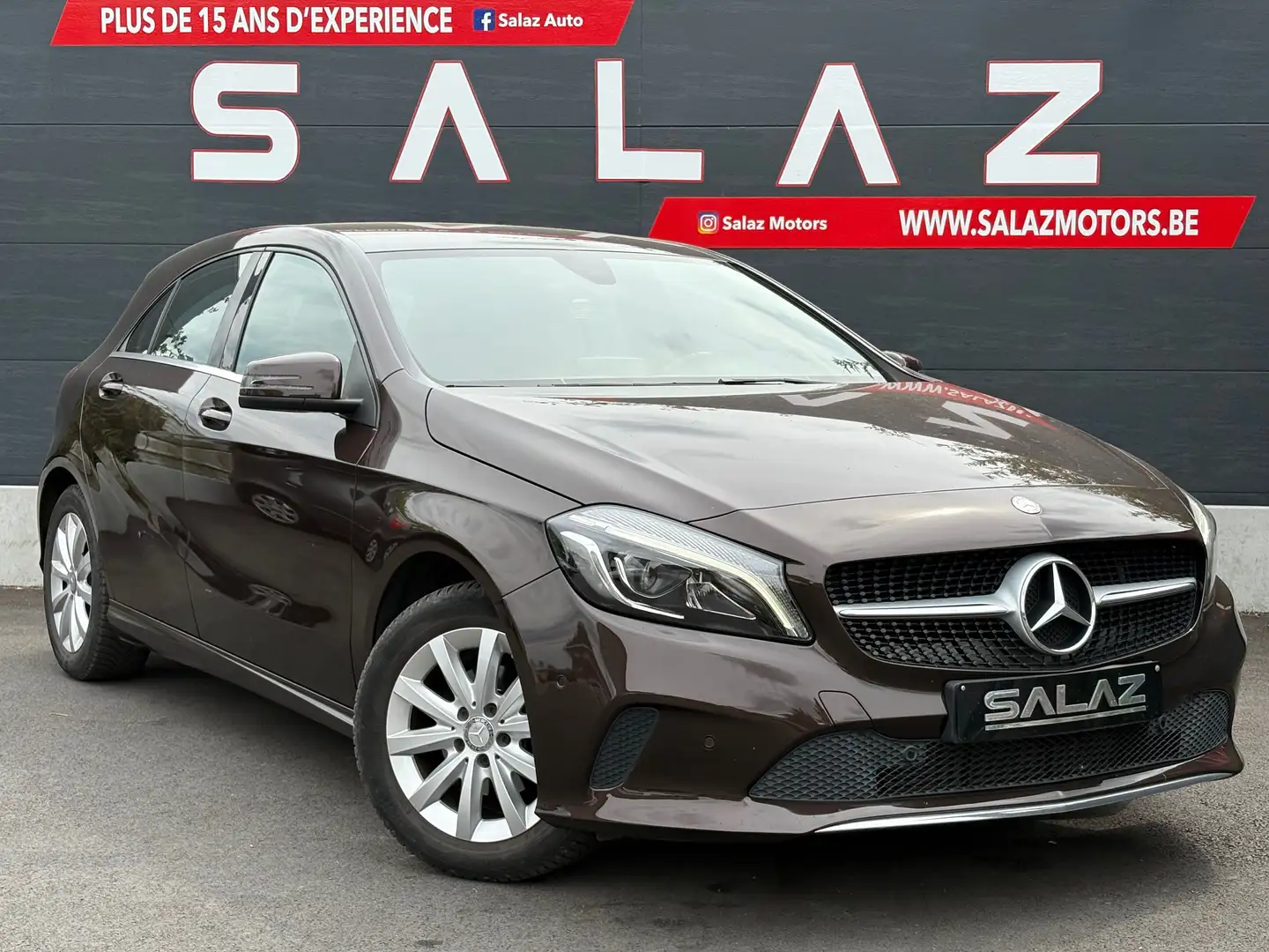 Mercedes-Benz A 180 A 180 d/DEPOT/VENTE/AUTOMATIQUE/CLIM/NAVI/CTOK/ Marrón - 1