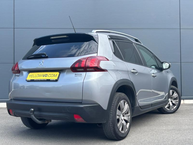Peugeot 2008 Signature / GPS — photo 3
