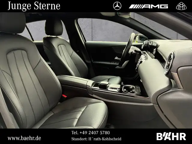 Mercedes-Benz 250 view 5