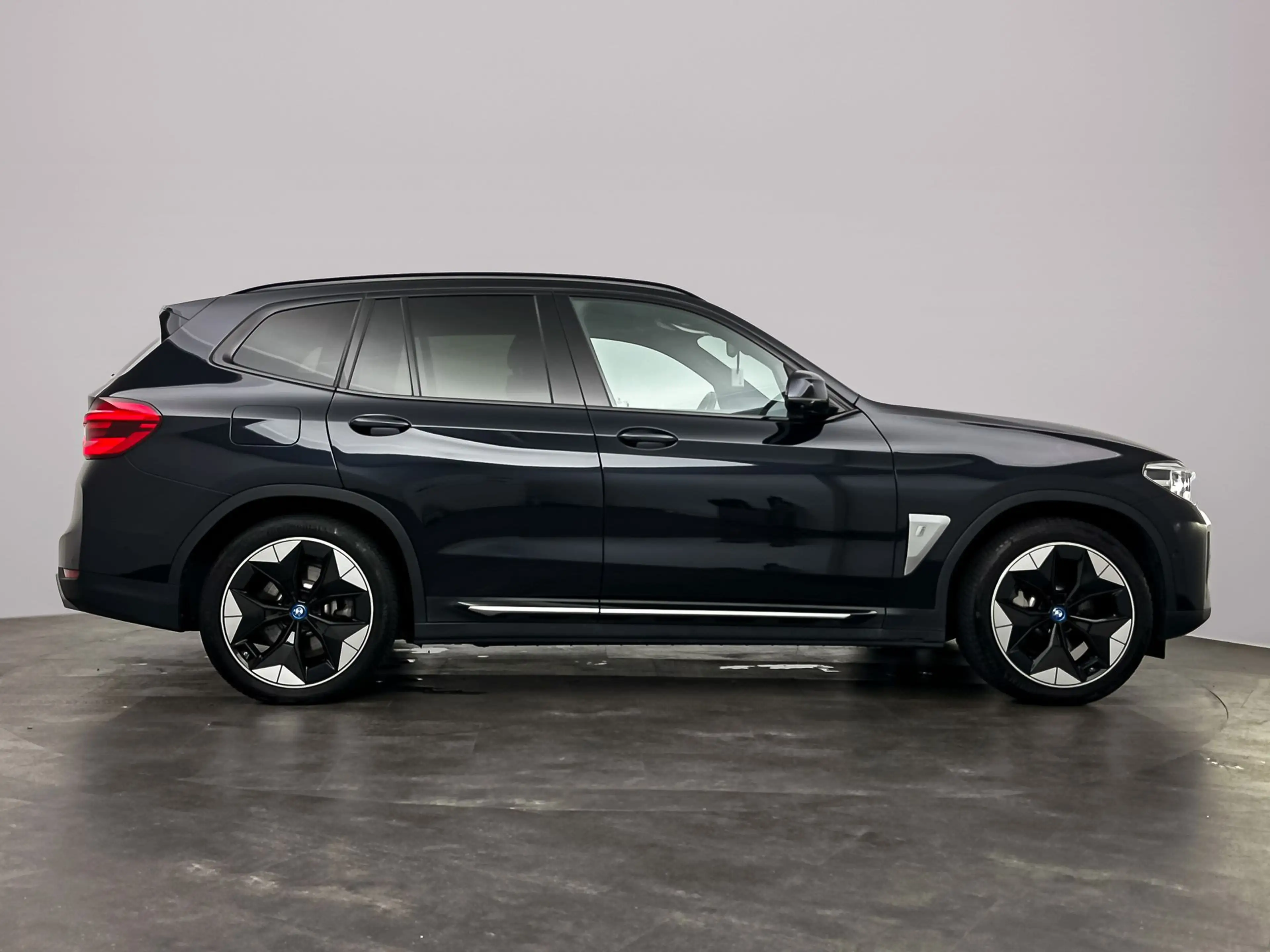 BMW iX3 High Executive 80 kWh | Shadow Line Pack | Comfort — photo 7
