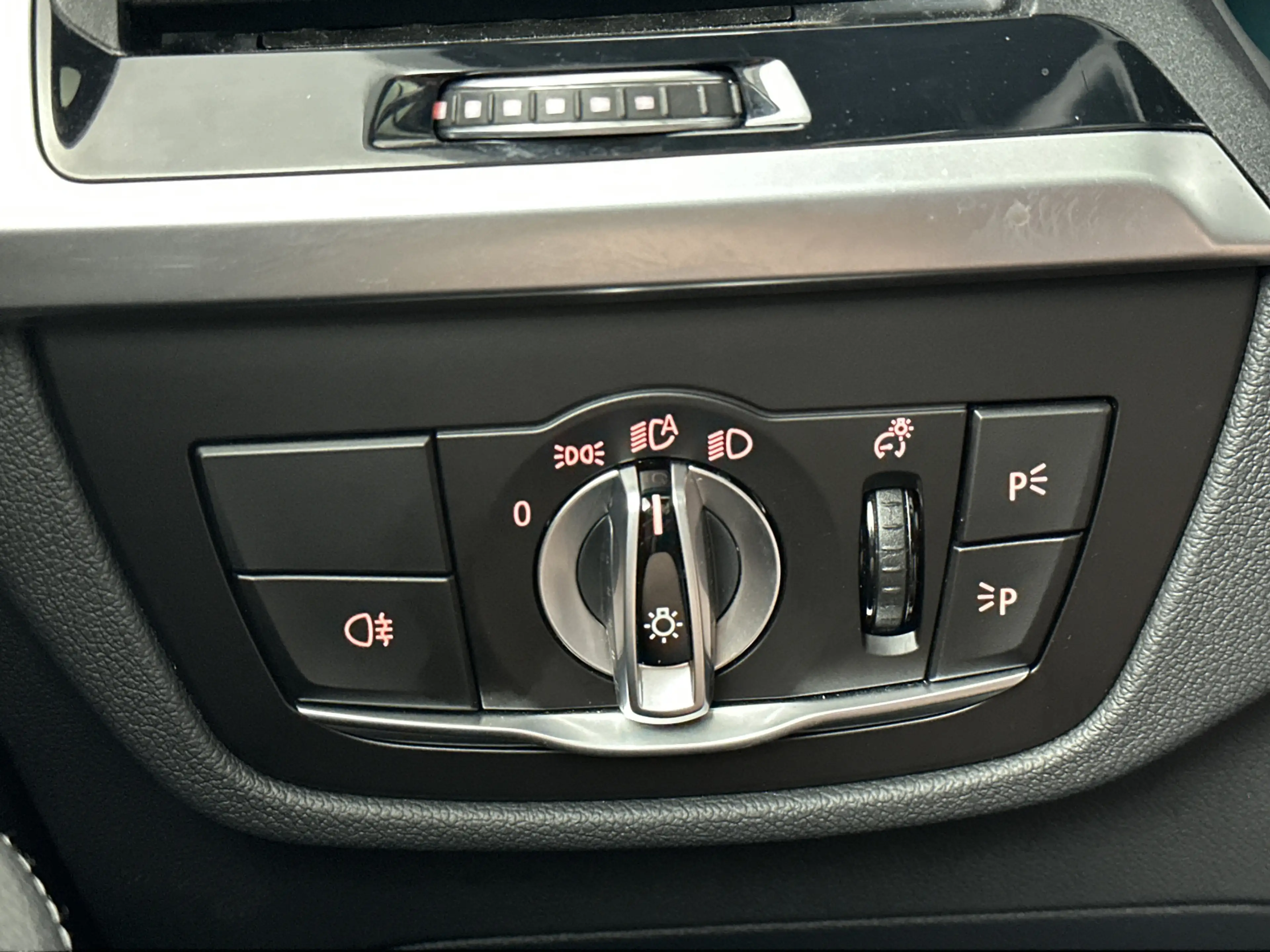 BMW iX3 High Executive 80 kWh | Shadow Line Pack | Comfort — photo 10