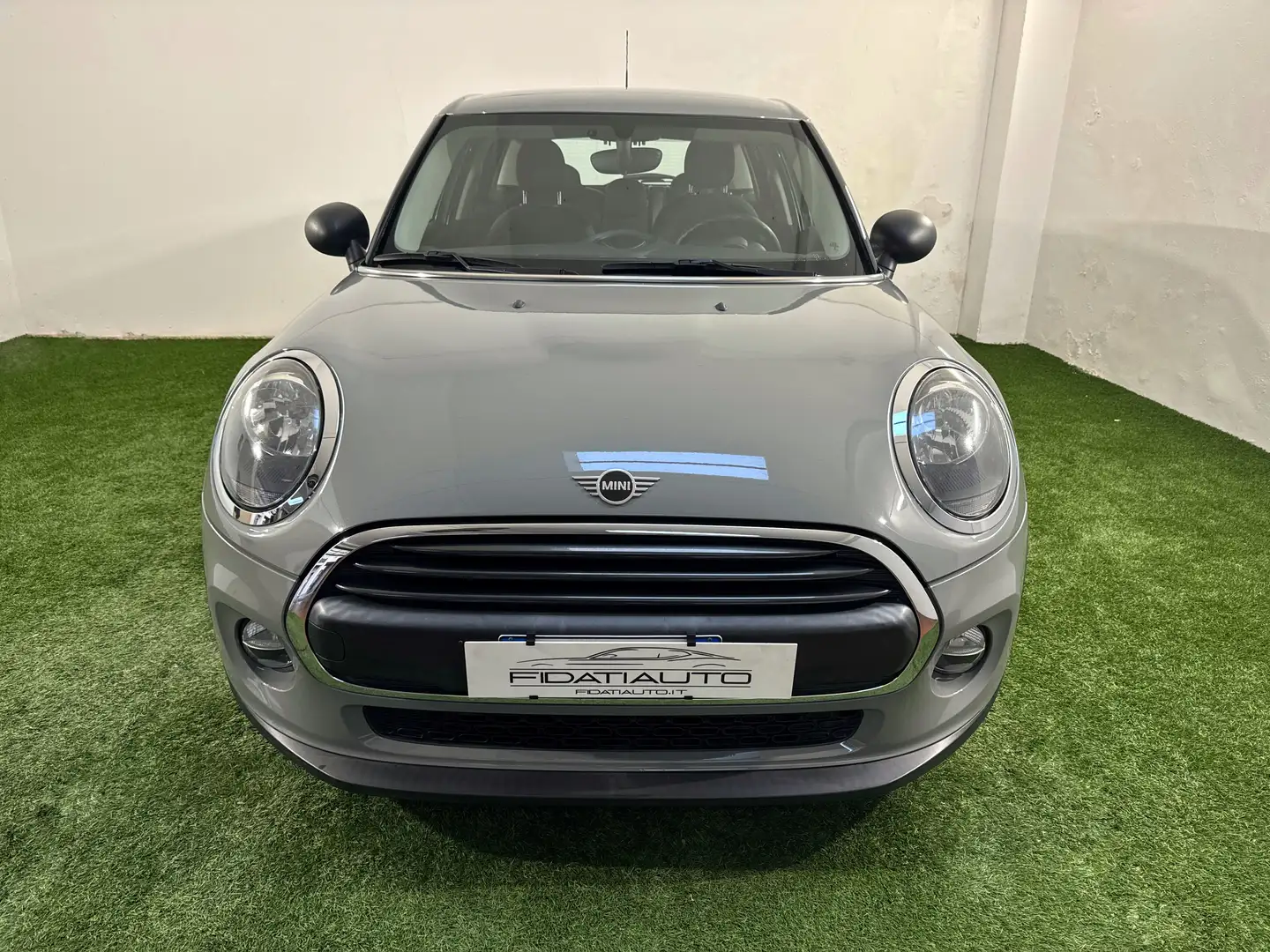 MINI One Mini 5p 1.5 One 75cv EURO6 OK NEOPATENTATI Grigio - 2