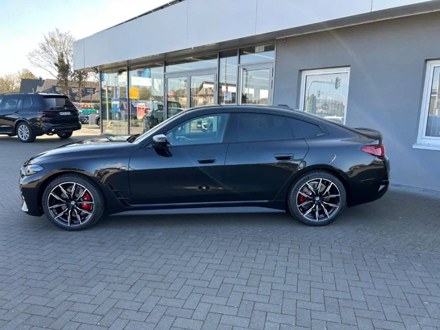 BMW 420 Gran Coupe d M Sport Driv-Assis-Pro Schwarz - 2