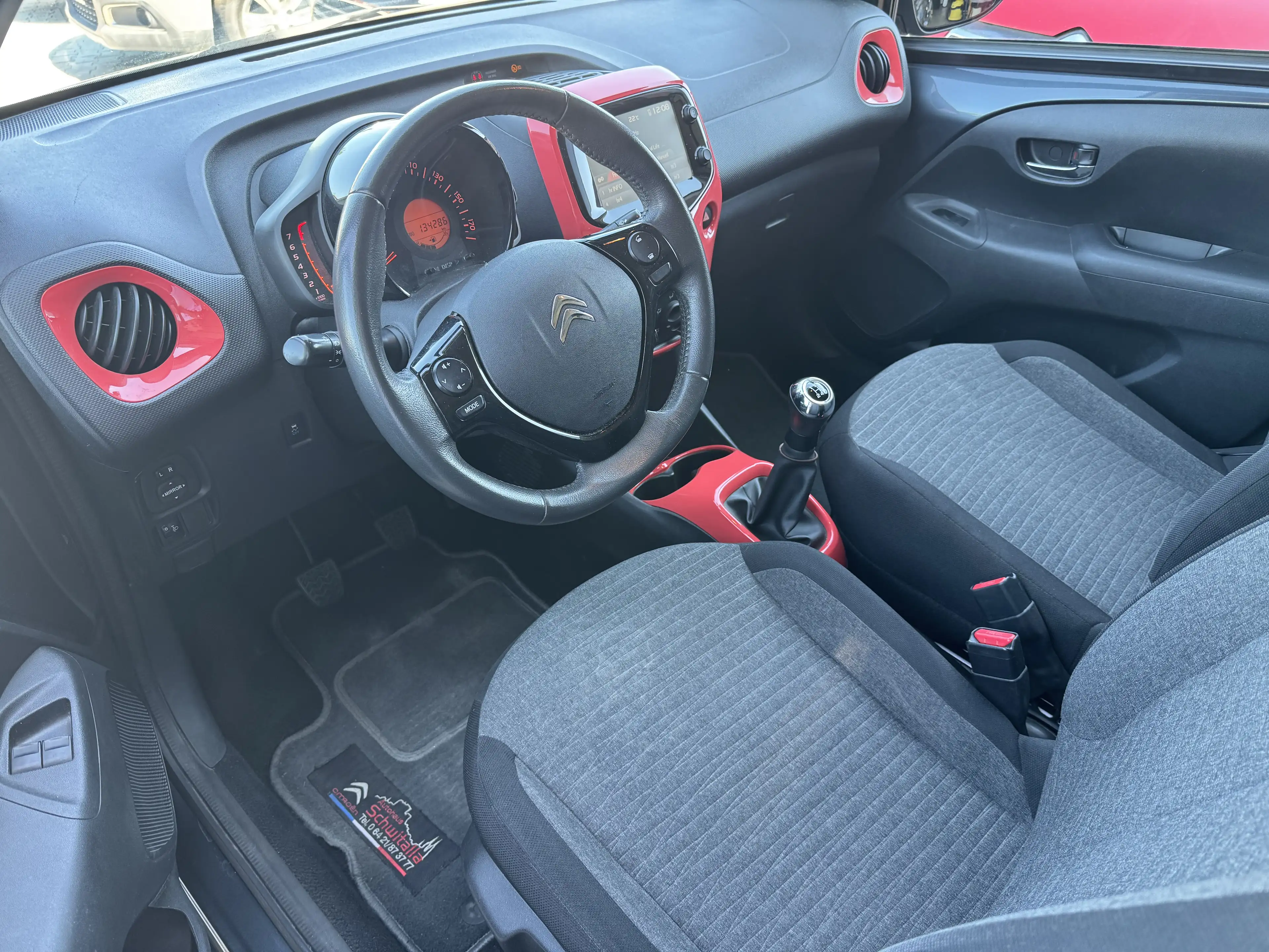 Citroen C1 Shine 1,2 Ltr. - 60 kW 12V VTi / Klima / LED — photo 6