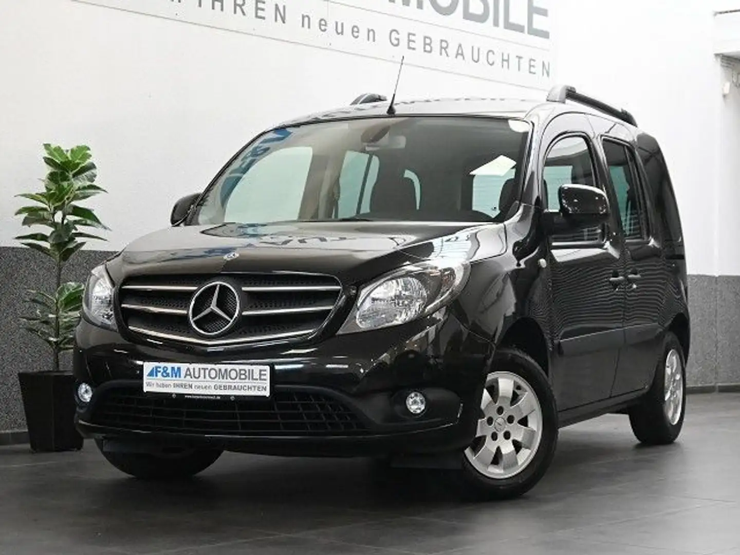 Mercedes-Benz Citan 111 CDI Tourer Lang Klimaaut. PDC 5 Sitze Noir - 2