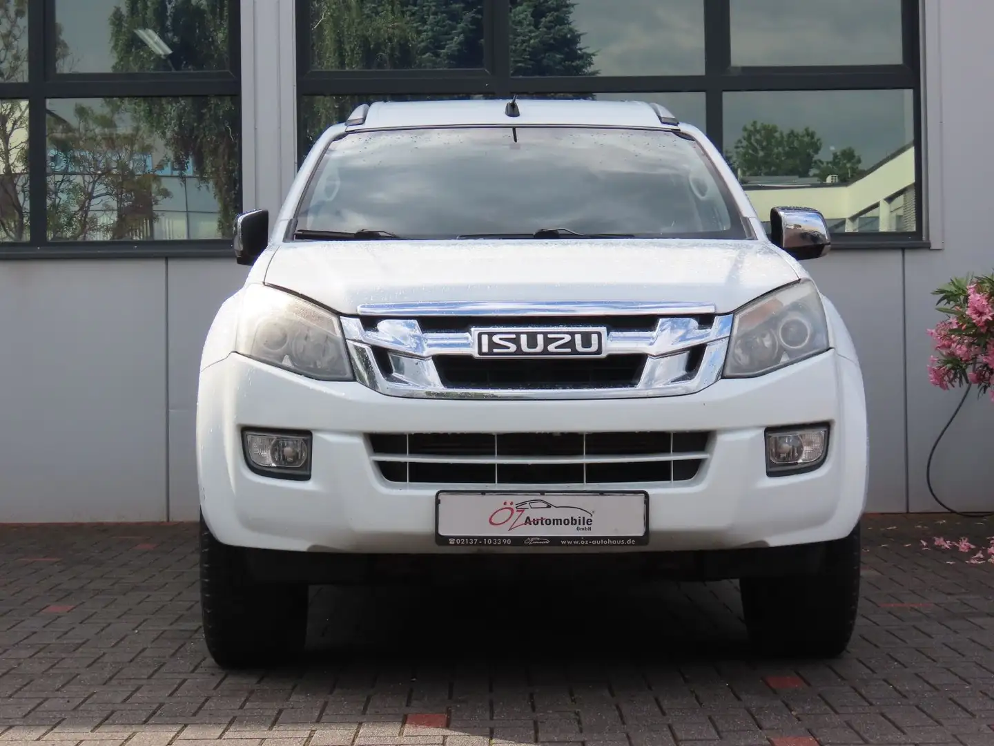 Isuzu D-Max 2.5 Double Cab 4WD LSX Weiß - 2