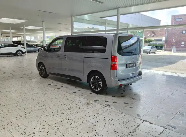 Opel Zafira view 5