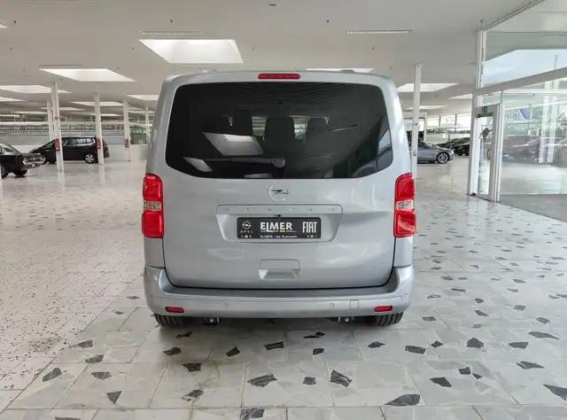 Opel Zafira view 6