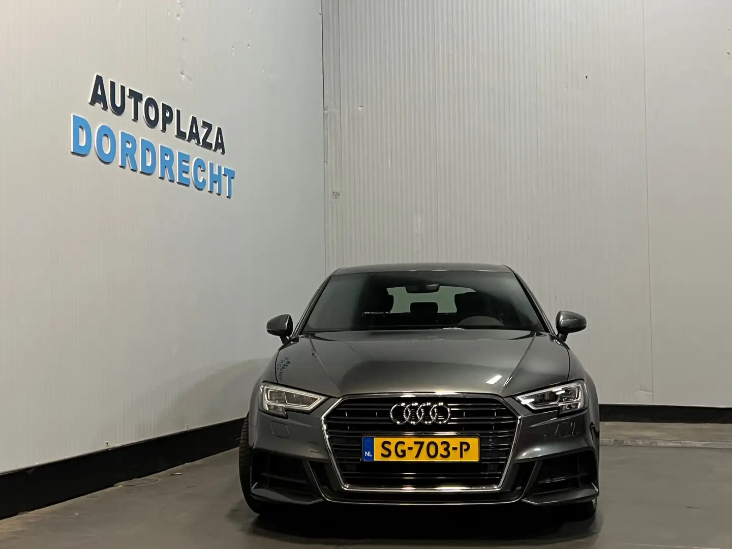 Audi A3 Sportback 1.0 TFSI Sport S Line Edition 19266 KM Gris - 2