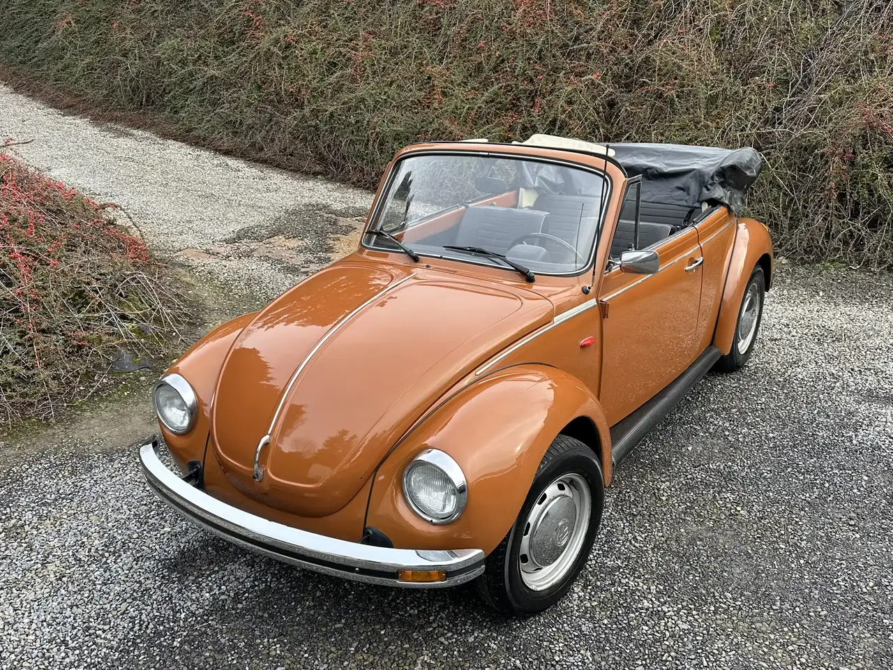 Volkswagen Coccinelle 1303 Cabriolet / CT Vert /Roule parfaitement!, foto 4