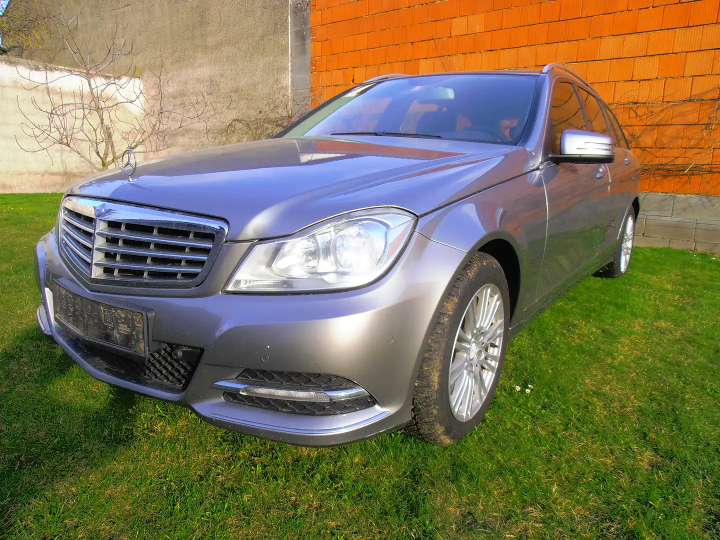 Mercedes-Benz C 220 C 220 T Elegance BlueEfficiency CDI Aut. Elegance Grau - 1