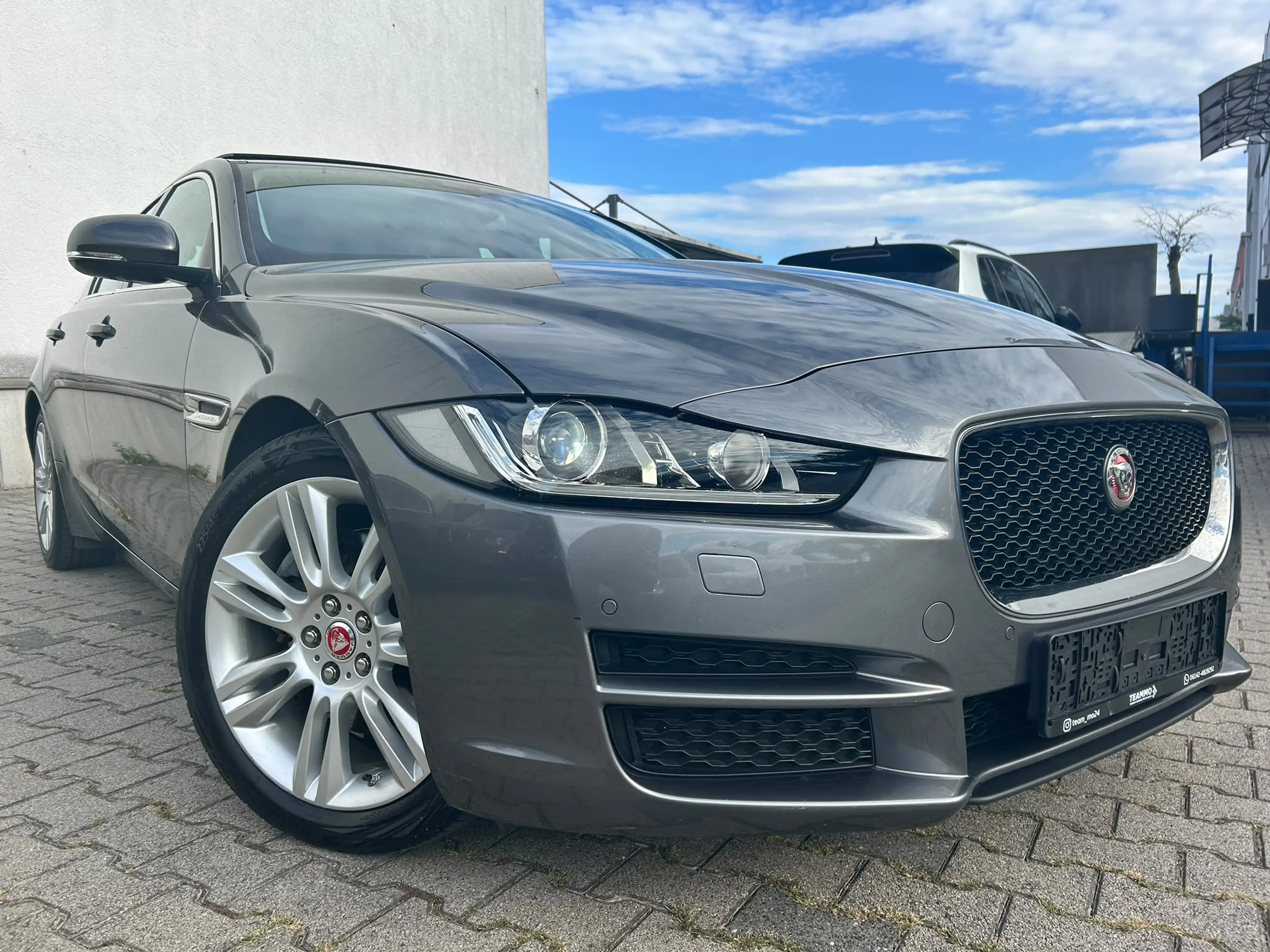 Jaguar XE PRESTIGE AB 119€|LEDER|LED|PANO|KAMERA| — photo 4